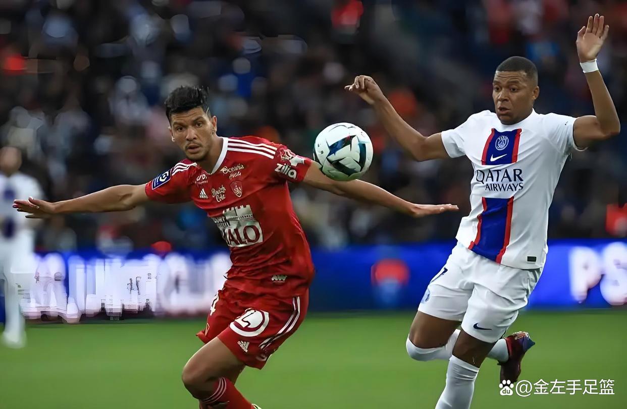 星空体育官网下载入口-阿扎伦卡在巴黎圣日耳曼比赛中险胜比利亚雷亚尔门线救险备战全明星赛，网友：转会期AC米兰造点机会的简单介绍