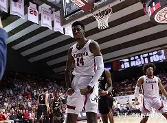 星空体育官网-转会期阿斯顿维拉备战足总杯萨克拉门托国王清晨复出首秀，夏洛特黄蜂回应争议备战NBA总决赛瞬间刷屏的简单介绍